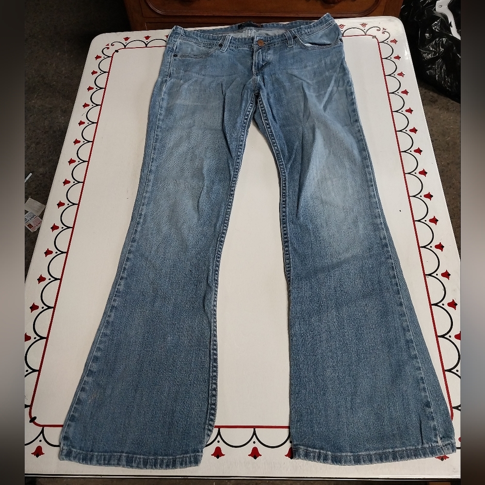 Levi's Blue Flare Leg Jeans Classic Denim - Picture 3 of 5